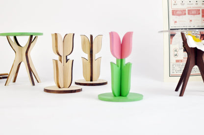 Tulip Edge With A Few Miniature Version Of Baby Furniture