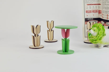 Tulip Edge With A Few Miniature Version Of Baby Furniture