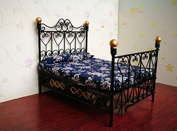 Simulation Bedroom Furniture Model Wrought Iron Double Bed